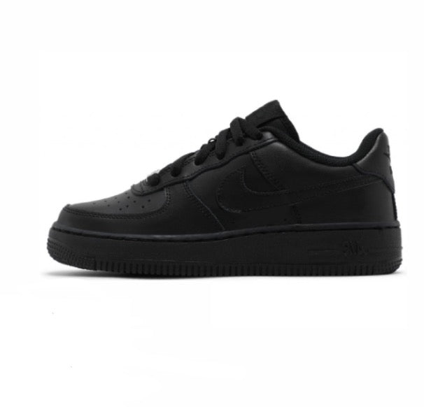 NIKE AIR FORCE 1 LOW TRIPLE BLACK